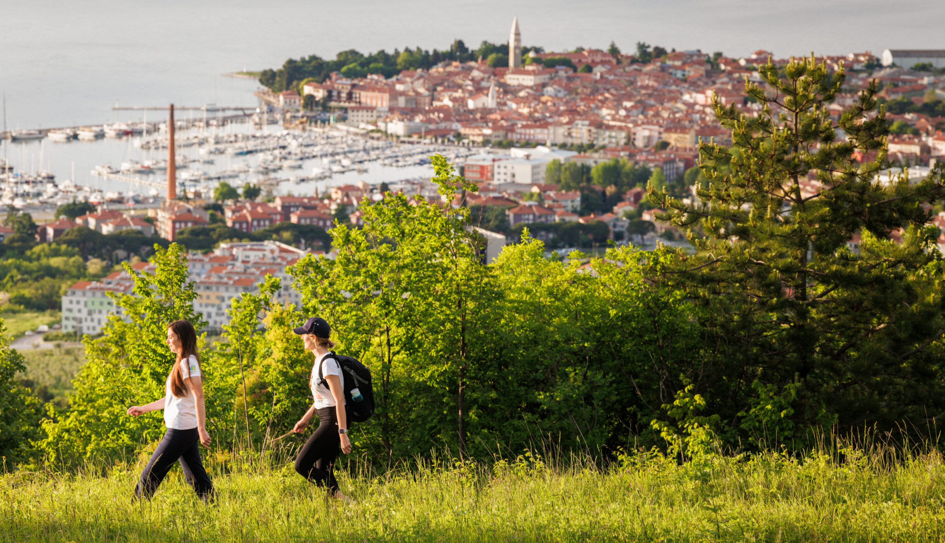 Izolo Ponovno Odkrivajo Tudi Gostje Iz Tujine | Izola